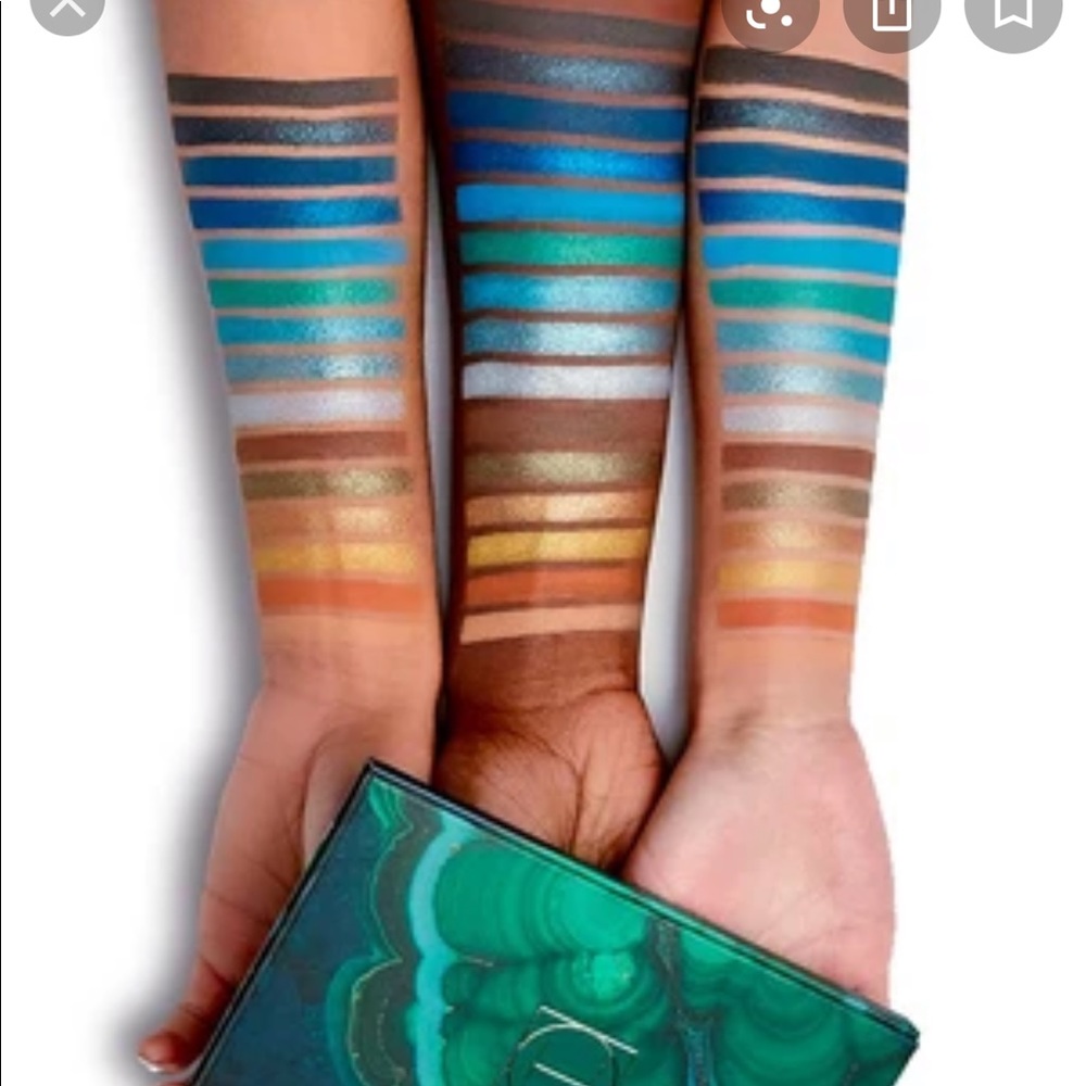 NIB HipDot Cento eyeshadow palette